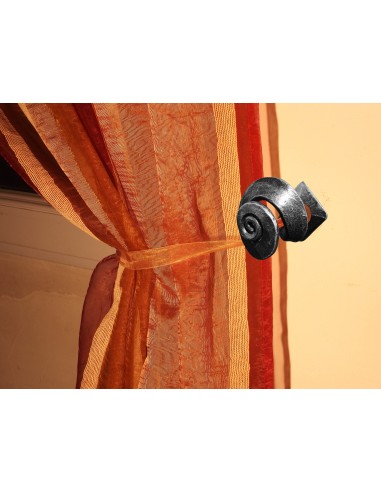 Porte embrasse en fer forgé main GARGOUILLE