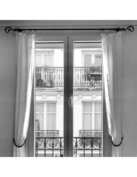 Tringle à Rideau en fer forgé main DROITE Tringle à Rideau en fer forgé main DROITE