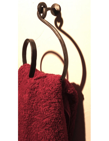 Porte serviette en fer forgé main SPIRIT