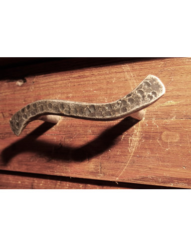 Poignée de meuble en fer forgé main BOHEME