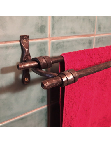 Porte serviette double en fer forgé main HORIZON Porte serviette double en fer forgé main HORIZON