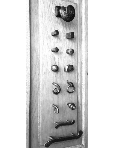 Bouton de meuble en fer forgé main...